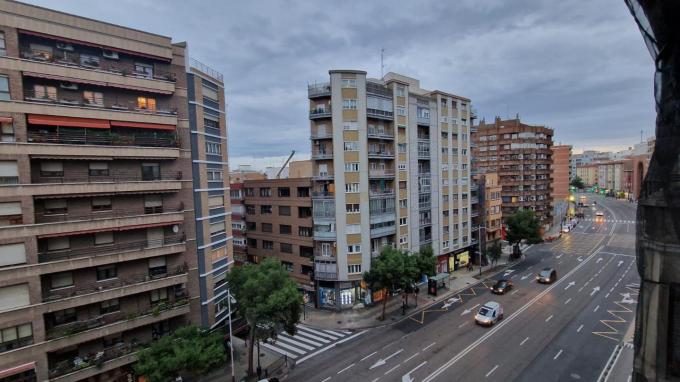 Fotografía Piso en venta en Zaragoza de 90 m2 Comprar 