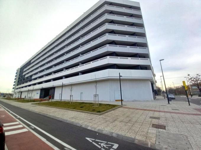 Fotografía Avenida Cataluña, local 90 m² en alquiler, nuevo 
