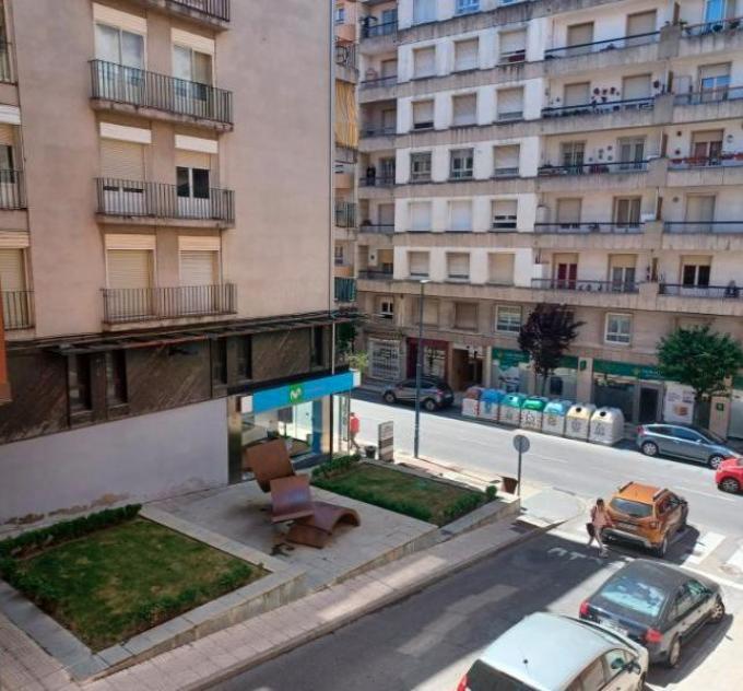 Fotografía Piso en venta en Sabiñánigo de 68 m2 Comprar 